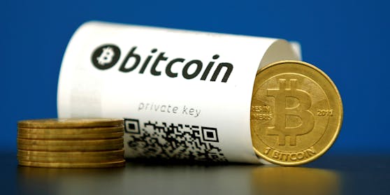 Bitcoin ist eine rein digitale Währung, mit der sich Geld in Sekundenschnelle und anonym rund um den Globus schicken lässt.