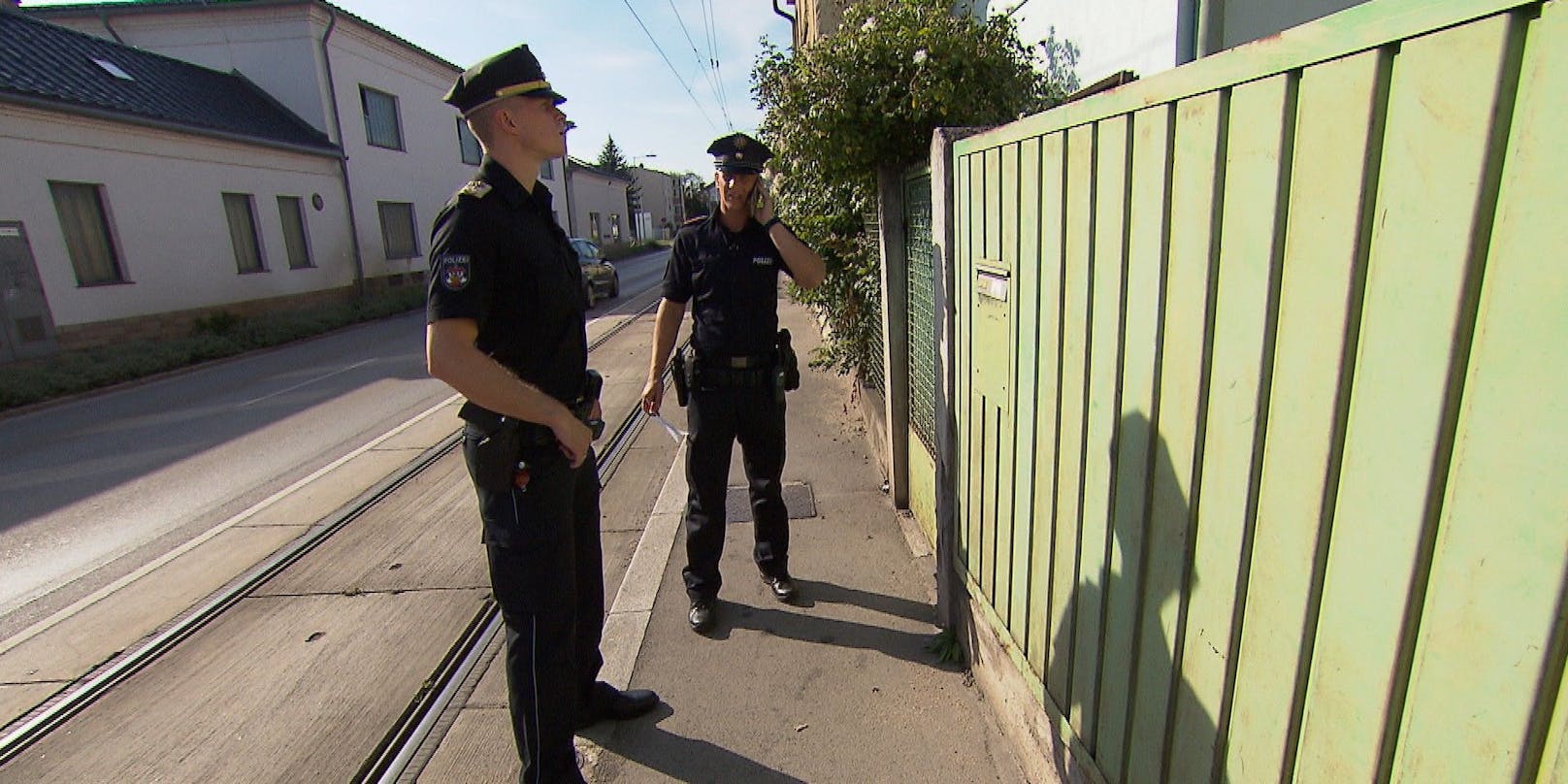 Bei der Suche nach einer vermissten Person steht die "Stadtpolizei Baden" vor verschlossenen Toren.<br>