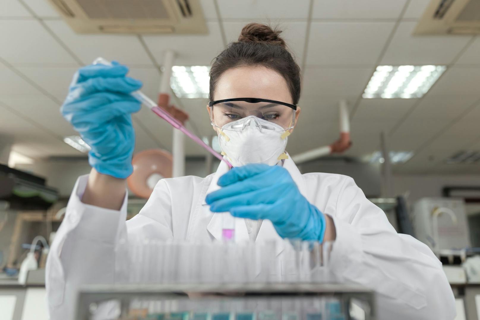 Im Labor in Wuhan wurde jahrelang mit hochansteckenden Coronaviren experimentiert.