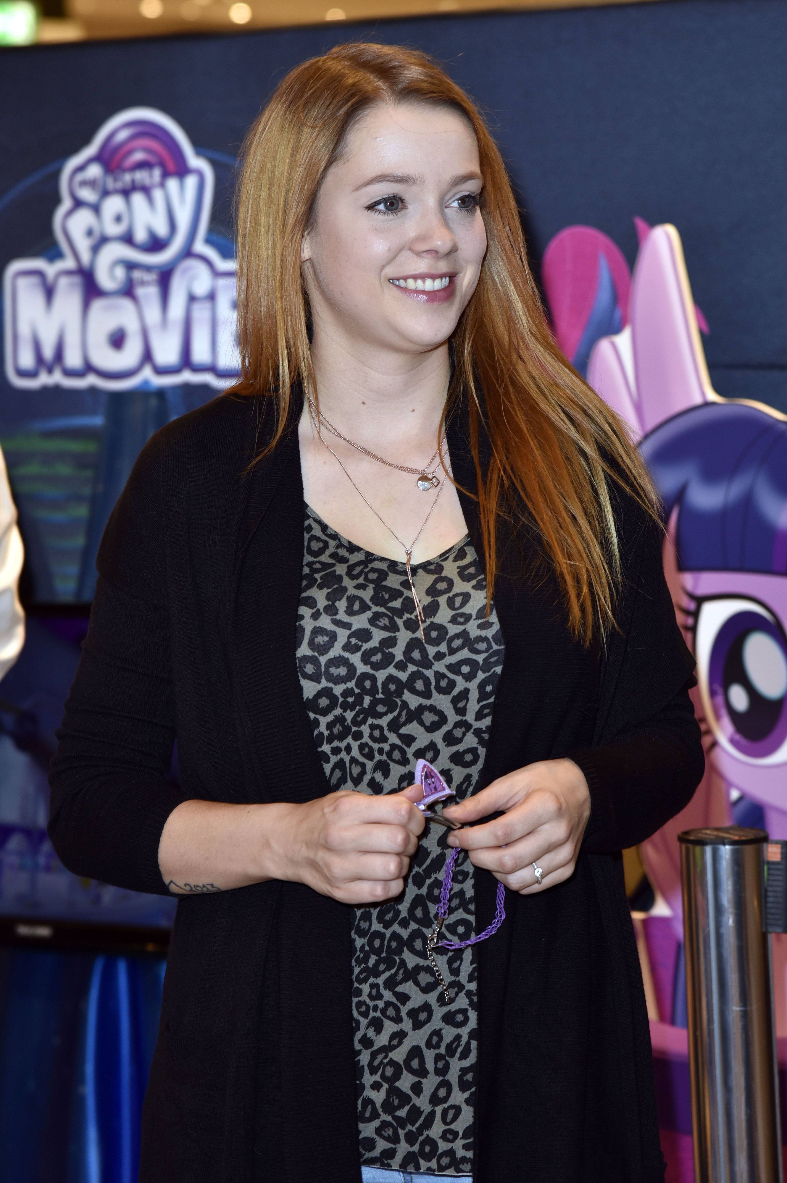 Anne Wünsche bei einer Autogrammstunde zum Kinostart von 