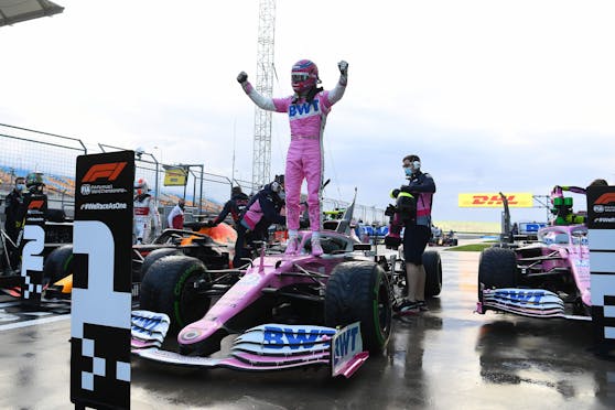 Lance Stroll feiert seine erste Pole Position.