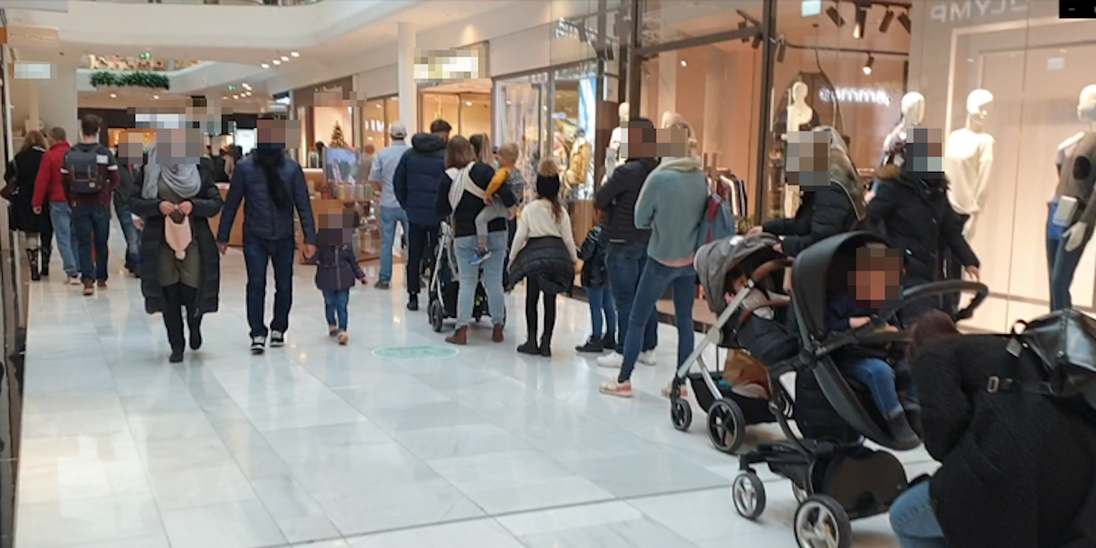 Shopping-Wahn in der SCS