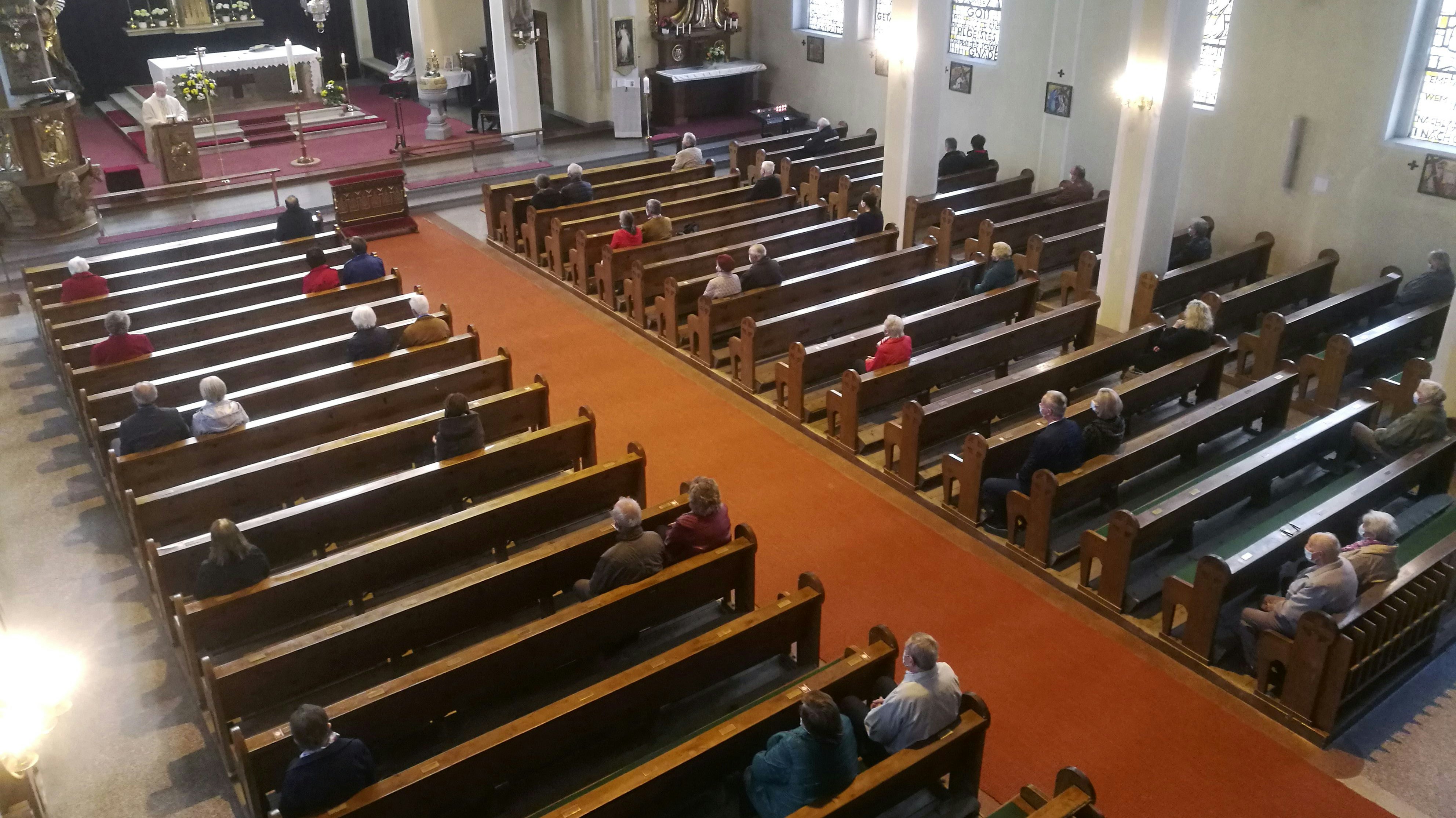In der katholischen Kirche wird es in den nächsten drei Wochen keine Gottesdienste geben.