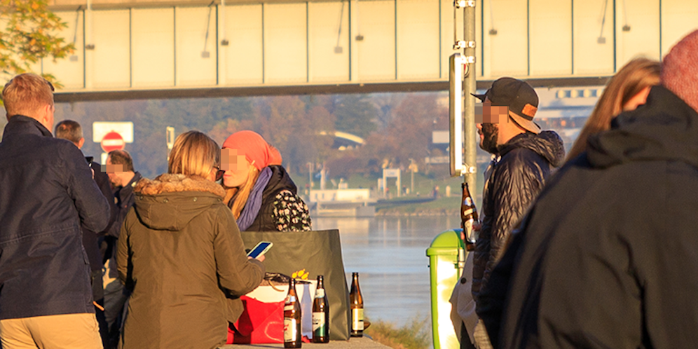 In Linz wurde auf die letzten Tage ohne Lockdown angestoßen 