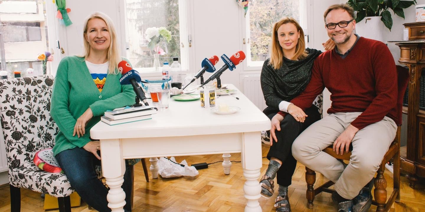 Erschlankt dank Intervallfasten: Katharina Straßer, Thomas Stipsits bei Claudia Stöckl.