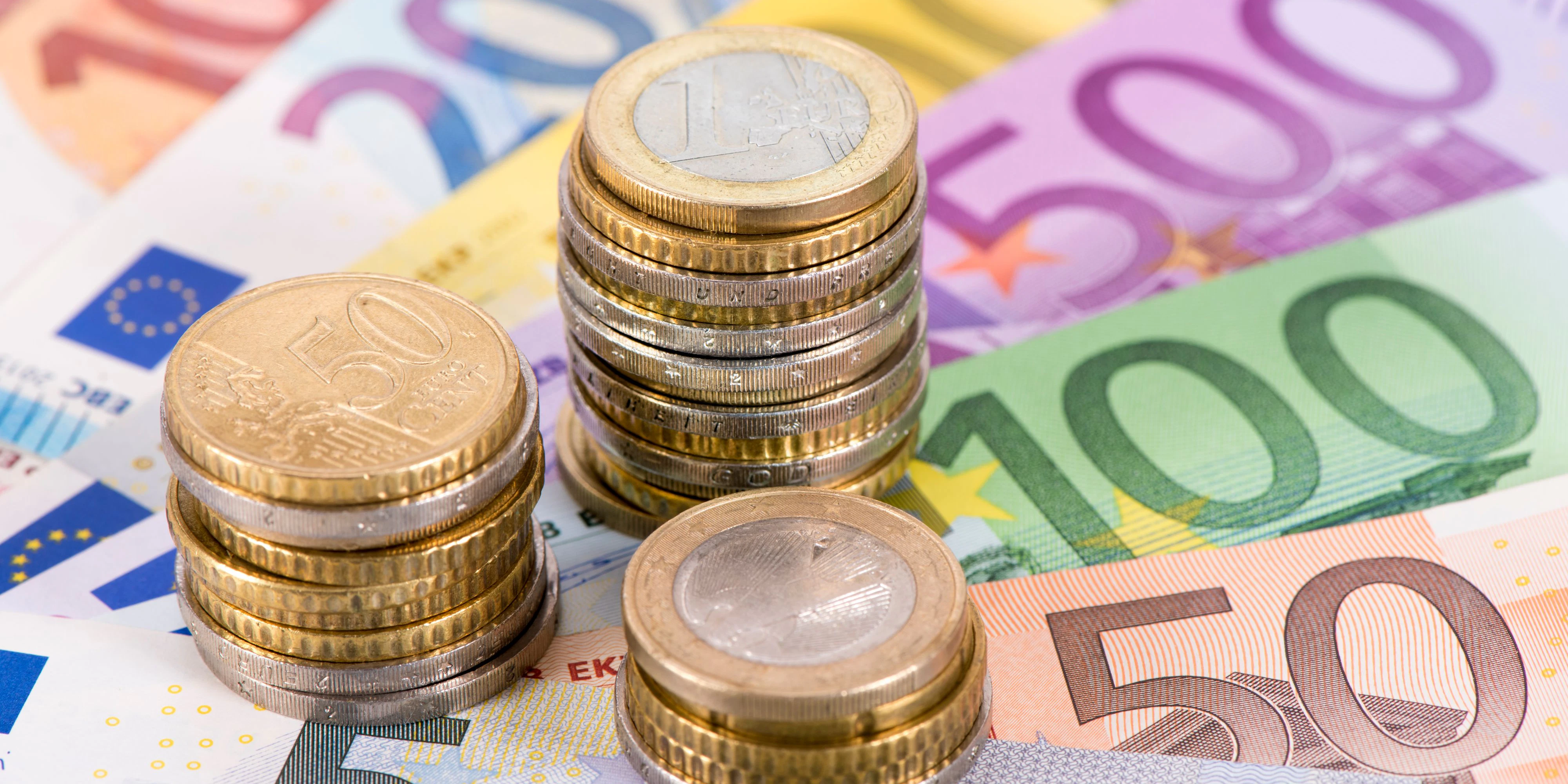 Mit einfachen Tricks lässt sich auch im Alltag viel Geld sparen.