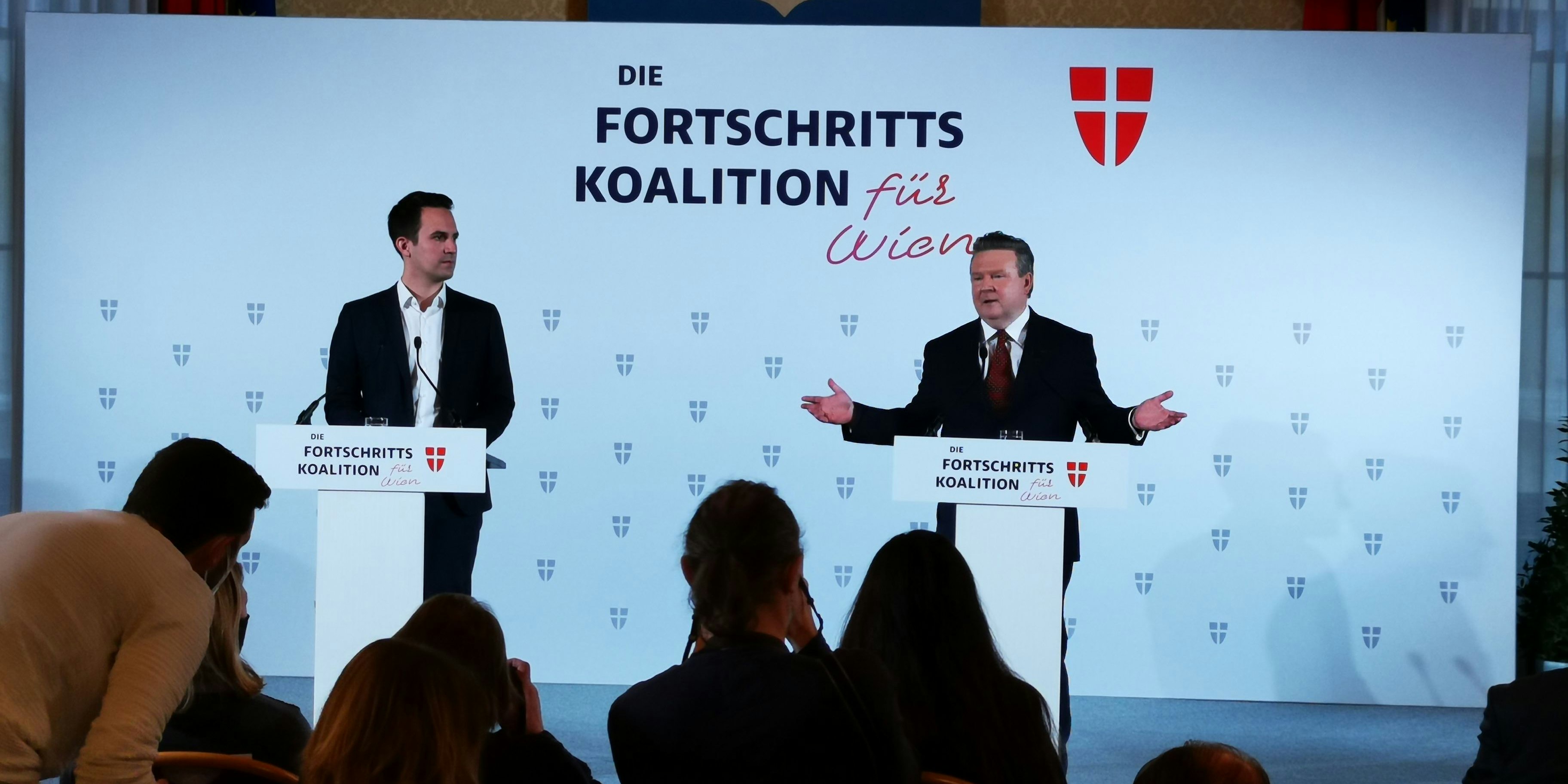 Christoph Wiederkehr (NEOS) und Michael Ludwig (SPÖ)