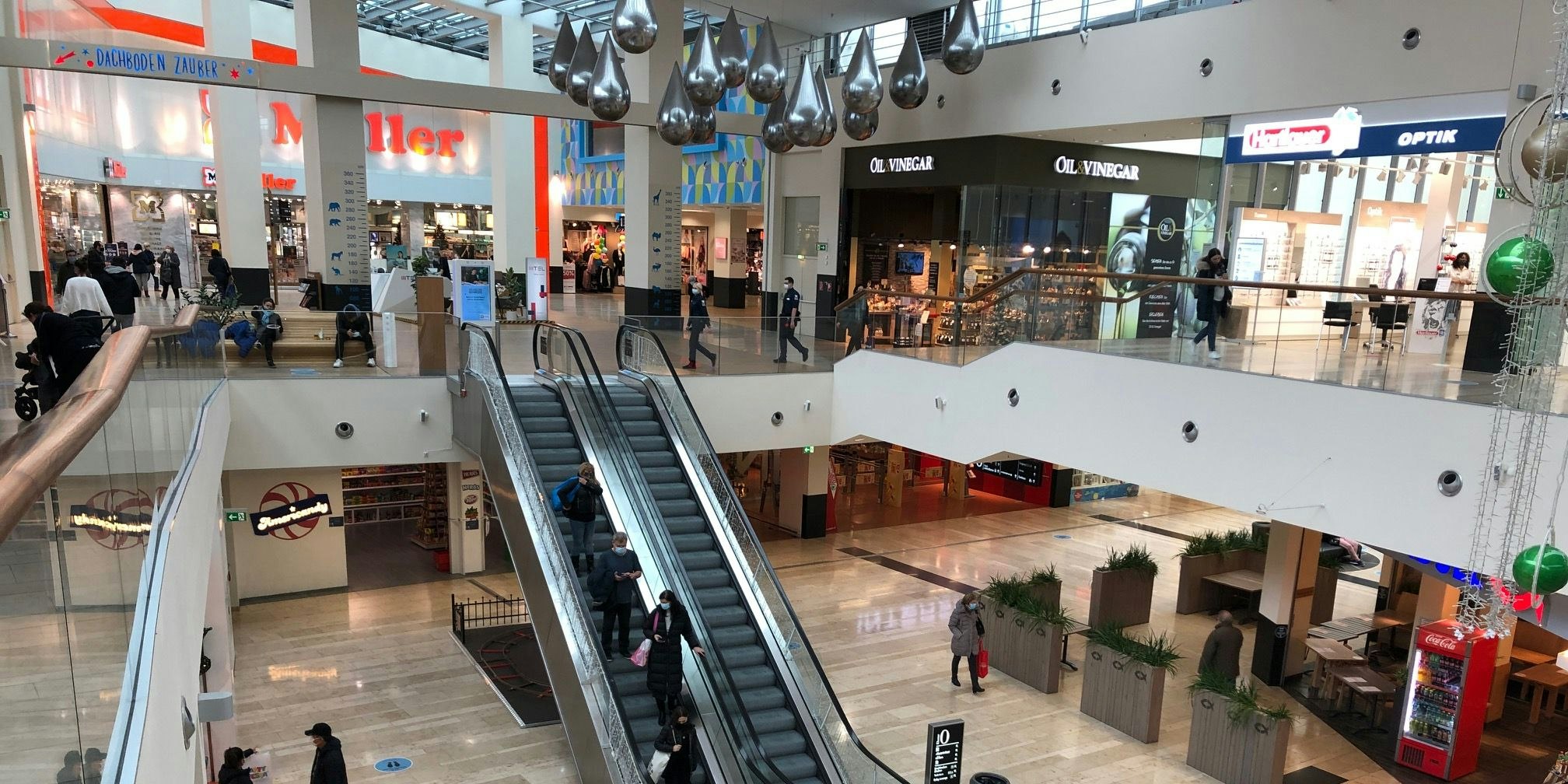 Hier blieb alles ruhig: das Donauzentrum in Wien am Montag.