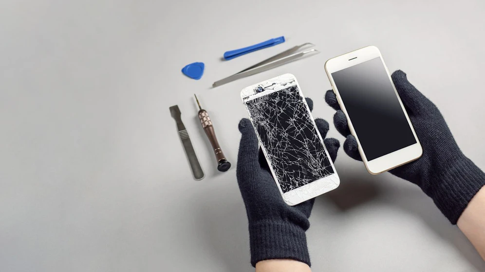 Handy-Reparatur, Symbolbild
