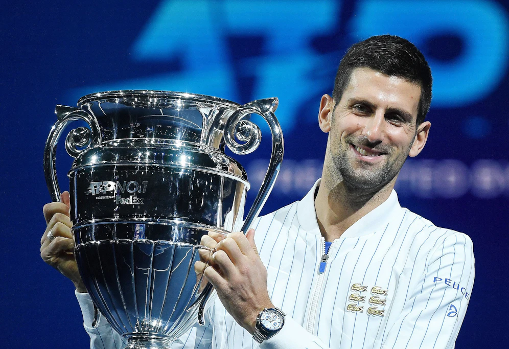 Djokovic und seine sechs goldenen Krokodile auf der linken Brust.