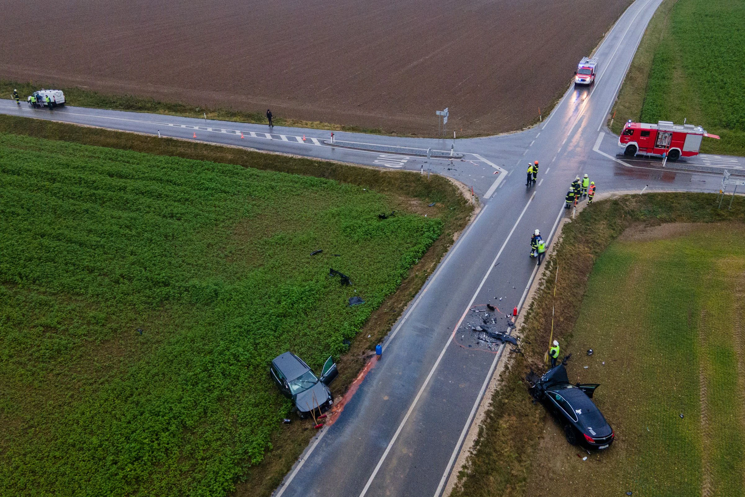 Im Kreuzungsbereich der Matzelsdorfer Straße mit der Sierninger Straße kam es im Bezirk Steyr-Land Montagfrüh zum schweren Verkehrsunfall.