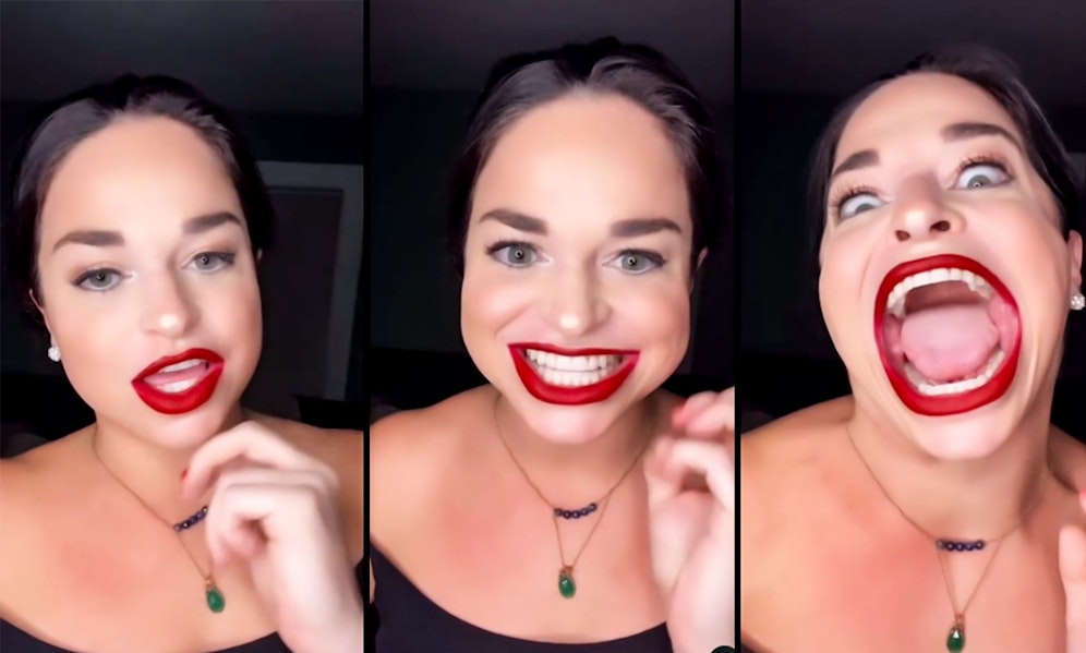 Eigentlich eine hübsche Erscheinung, bis sie den Mund öööööffnet. 