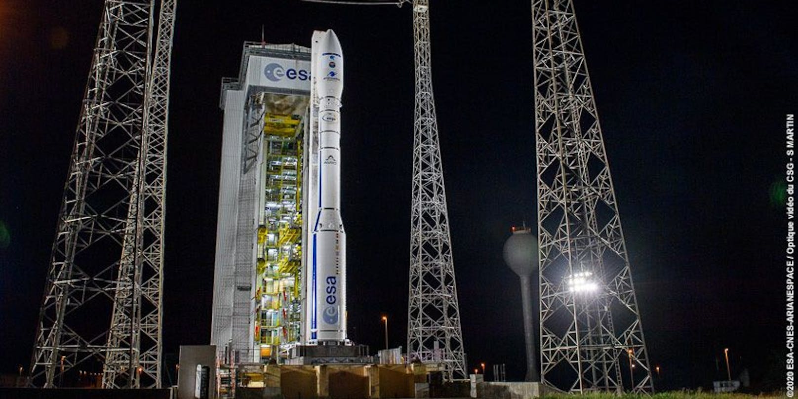 Der 17. Start einer Vega-Rakete hat am frühen Dienstagmorgen mit dem Absturz der vierten Raketenstufe mit zwei Satelliten an Bord geendet. (Im Symbolbild: Falcon Heavy)
