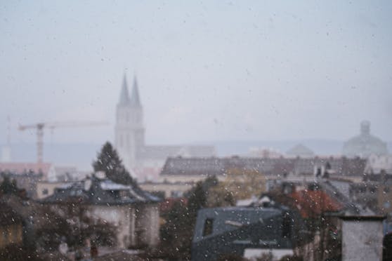 Schneefall in Klosterneuburg nahe Wien, aufgenommen am 31.03.2020. Symbolbild