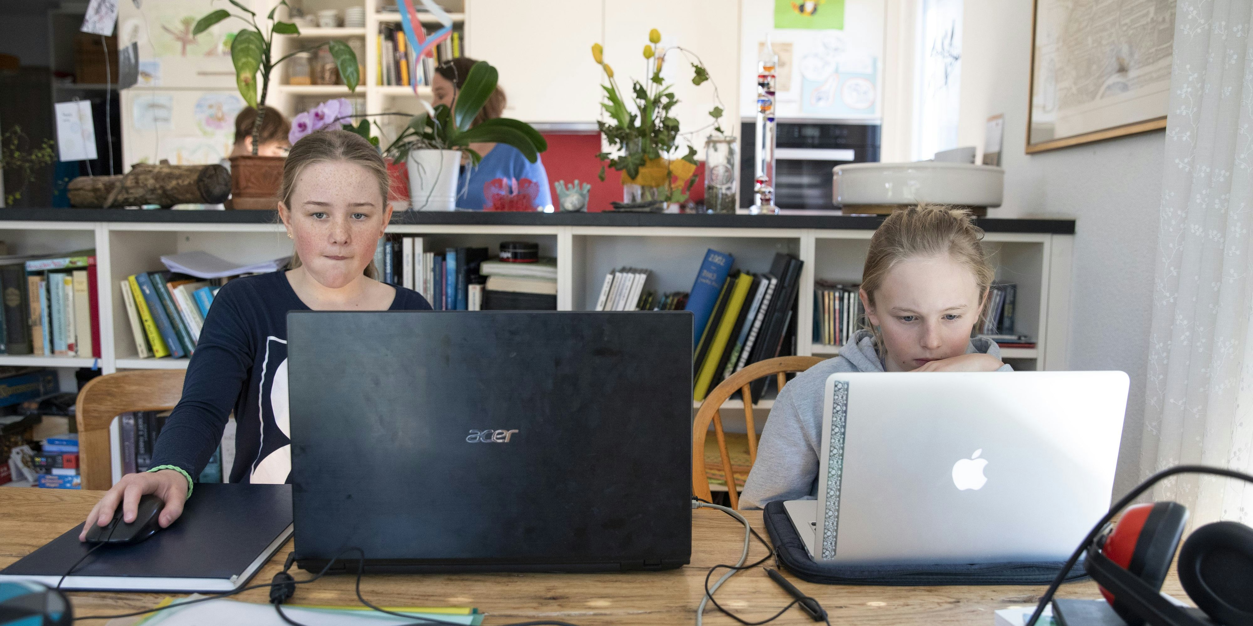 Harter Lockdown in Österreich, Schüler müssen zu Hause lernen.