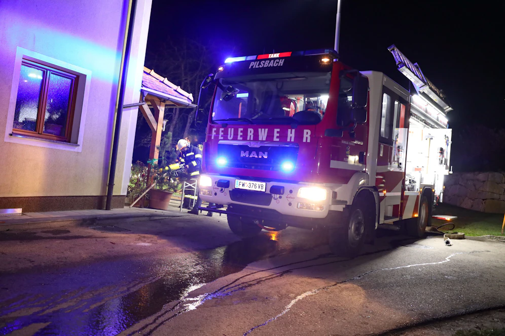 Ein 54-Jähriger konnte seine gesamte Familie rechtzeitig warnen und in Sicherheit bringen.