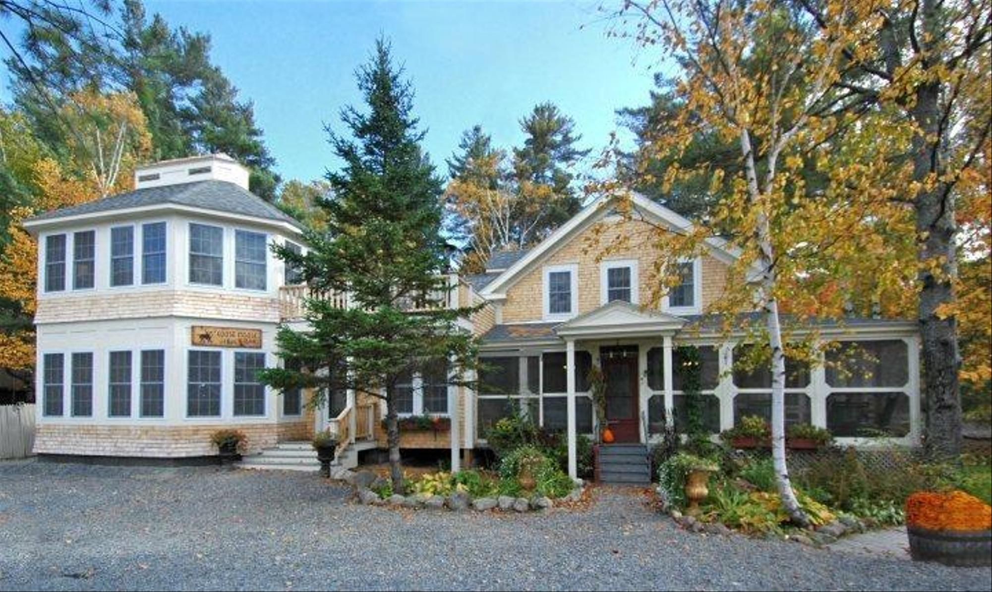 Die Superspreader-Hochzeit fand am 7. August im Big Moose Inn in Millinocket, Maine, statt.