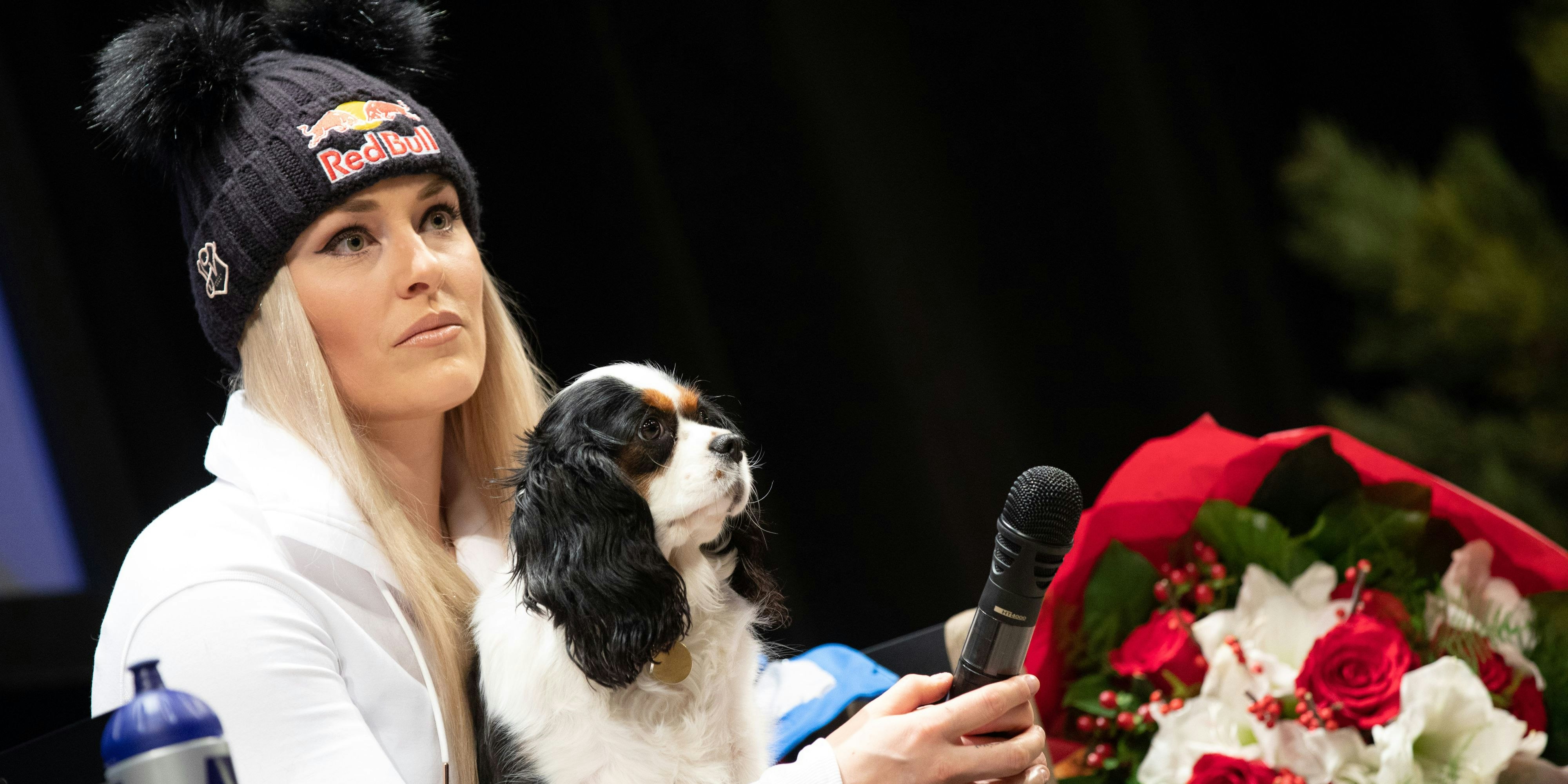 Hunde-Närrin Lindsey Vonn mit Lucy. 