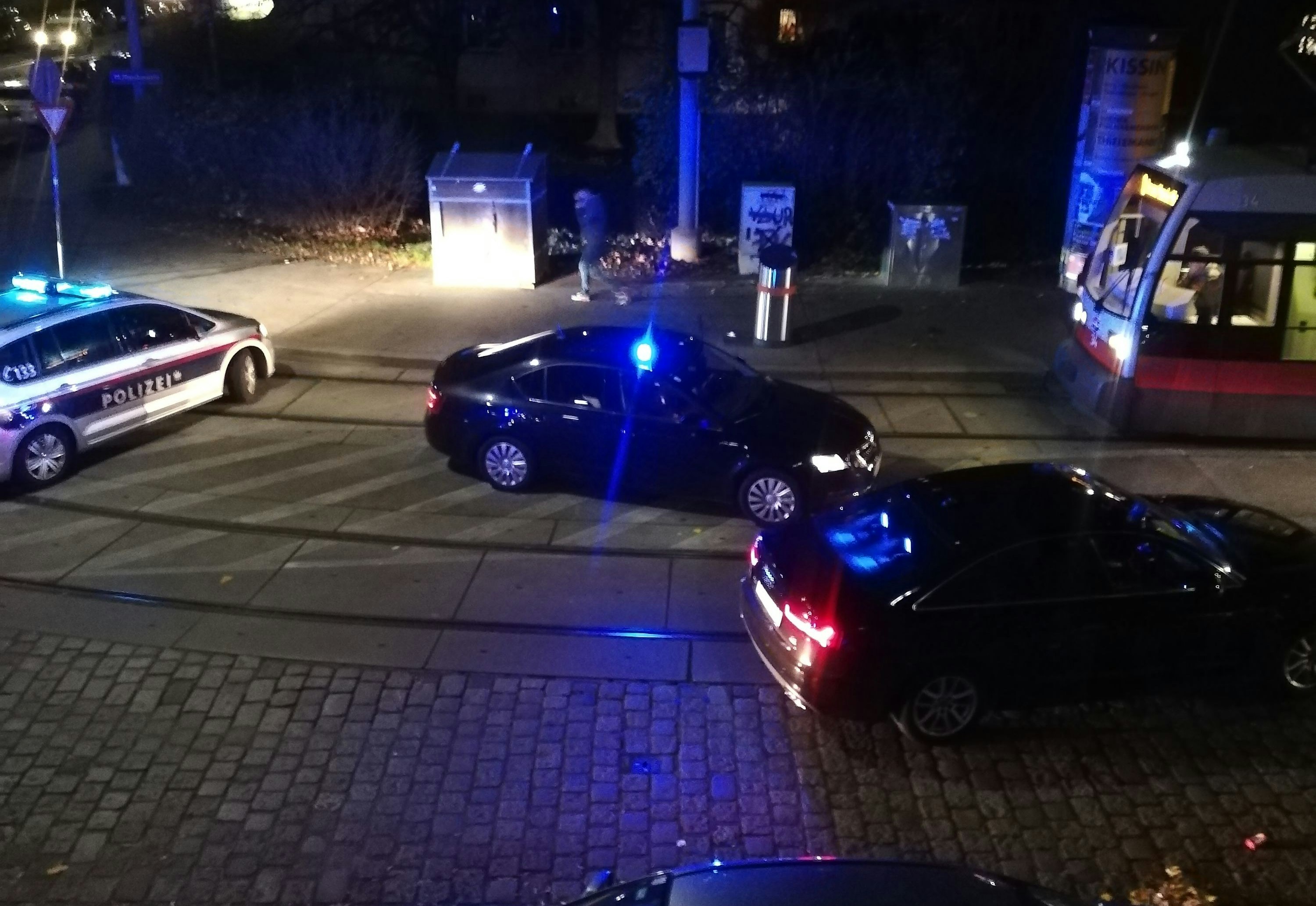 Es kam zu einem Großeinsatz der Polizei Wien.