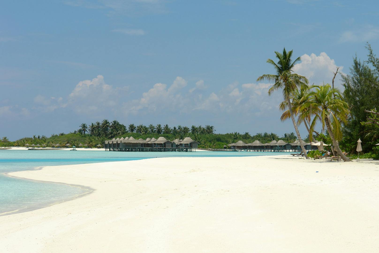 Im Malediven-Resort Anantara Veli gibt's jetzt ein "Unlimited Stays in Paradise"-Paket.&nbsp;