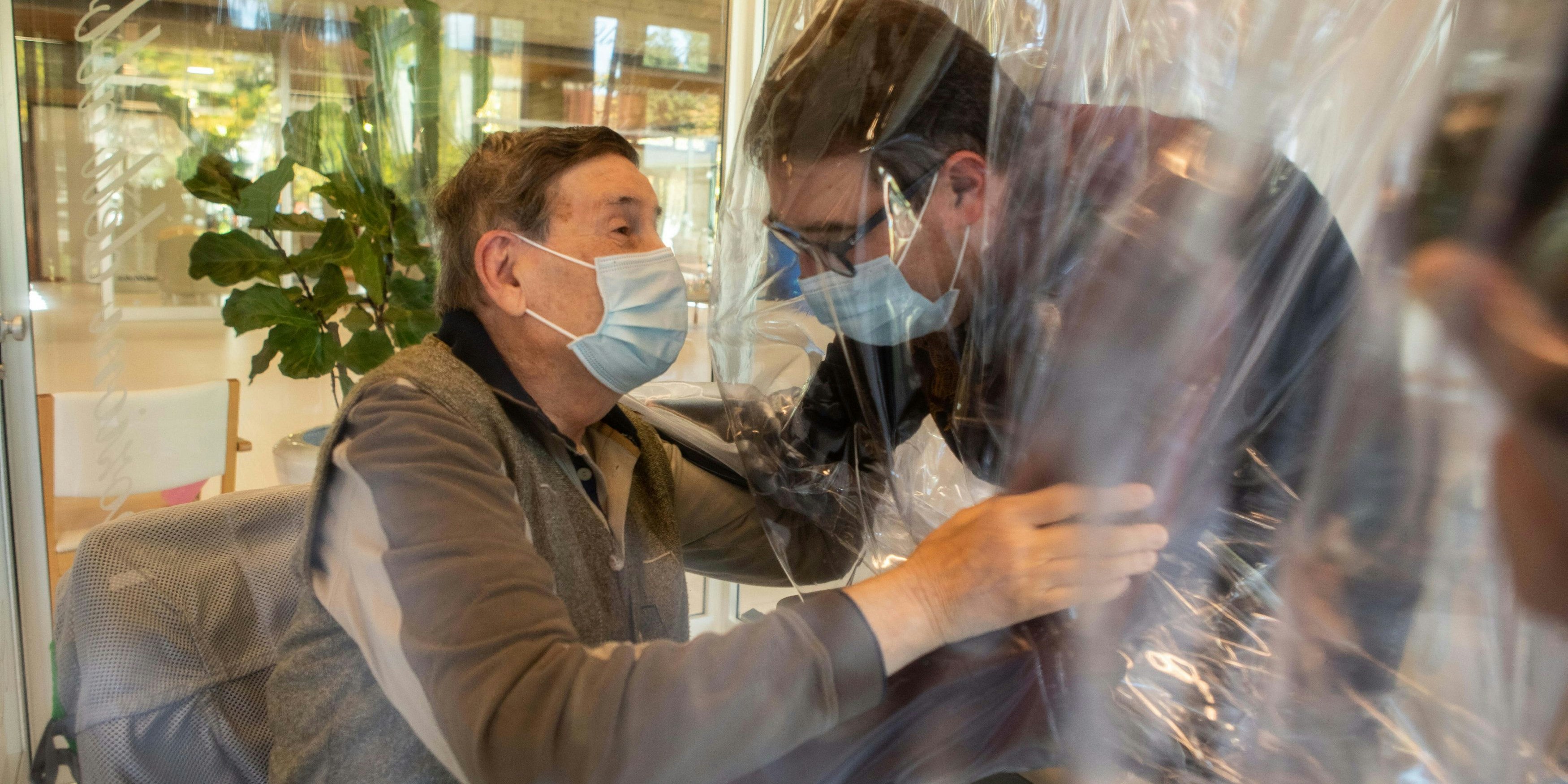 Schutzvorkehrungen in einem Altenheim in Italien