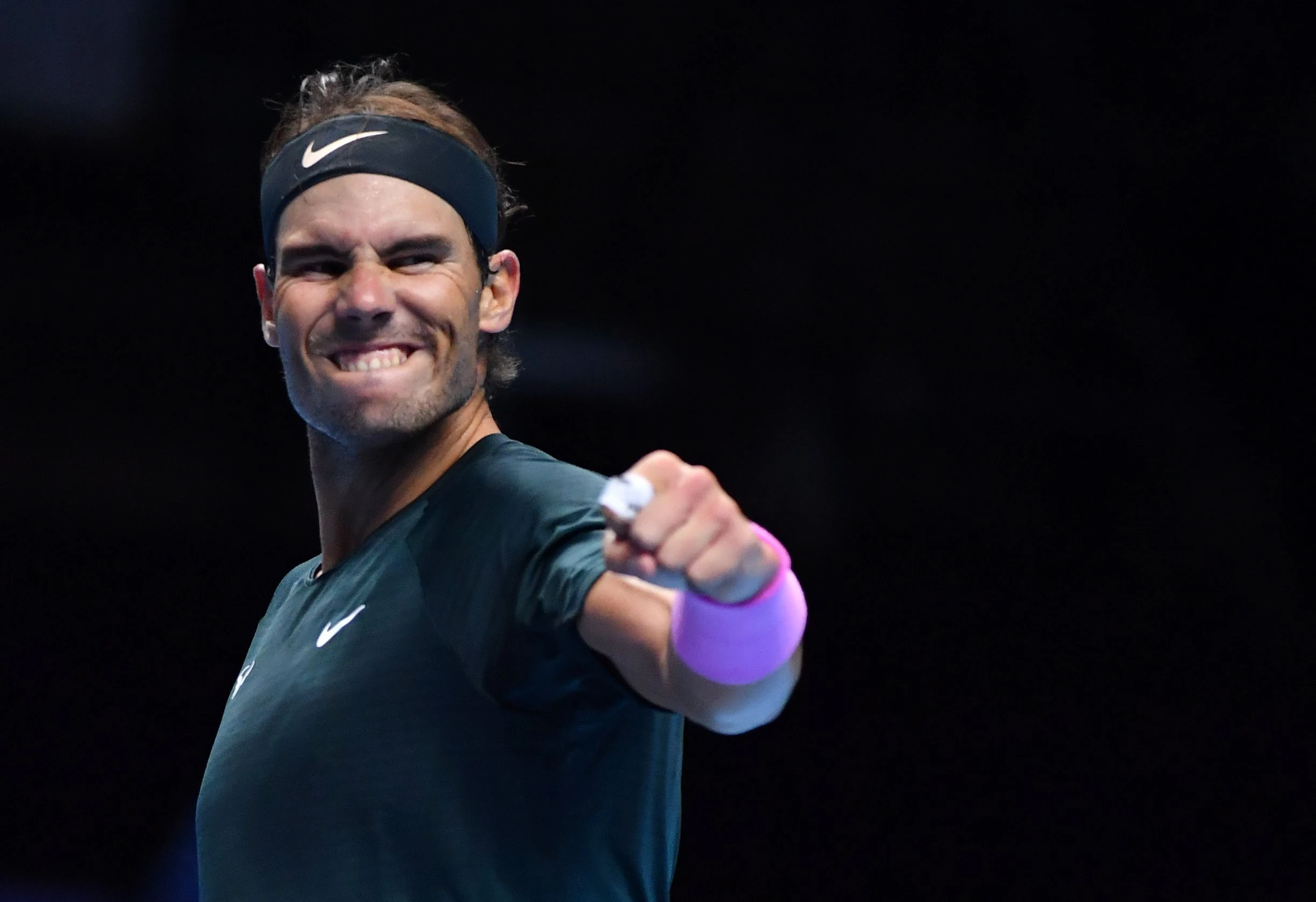 Rafael Nadal jubelt über den Aufstieg.