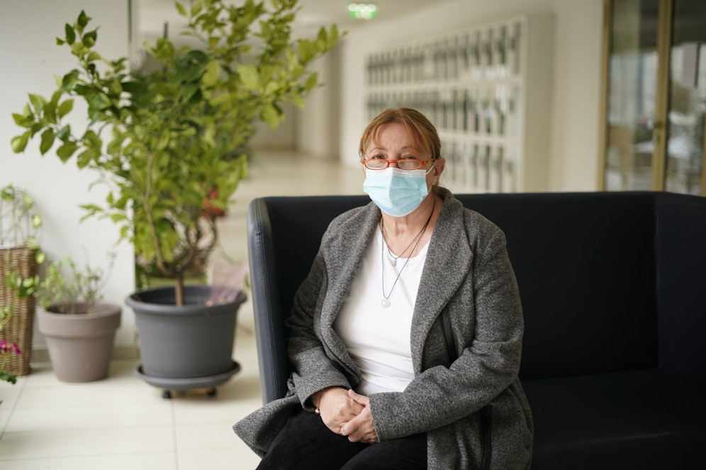 Die Betroffene (65) blieb mit Symptomen zu Hause.