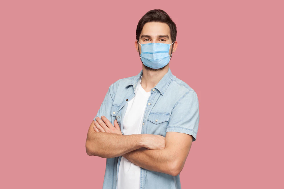 Viele Menschen verwenden auf Online-Profilen auf Dating-Apps Fotos mit Masken. 