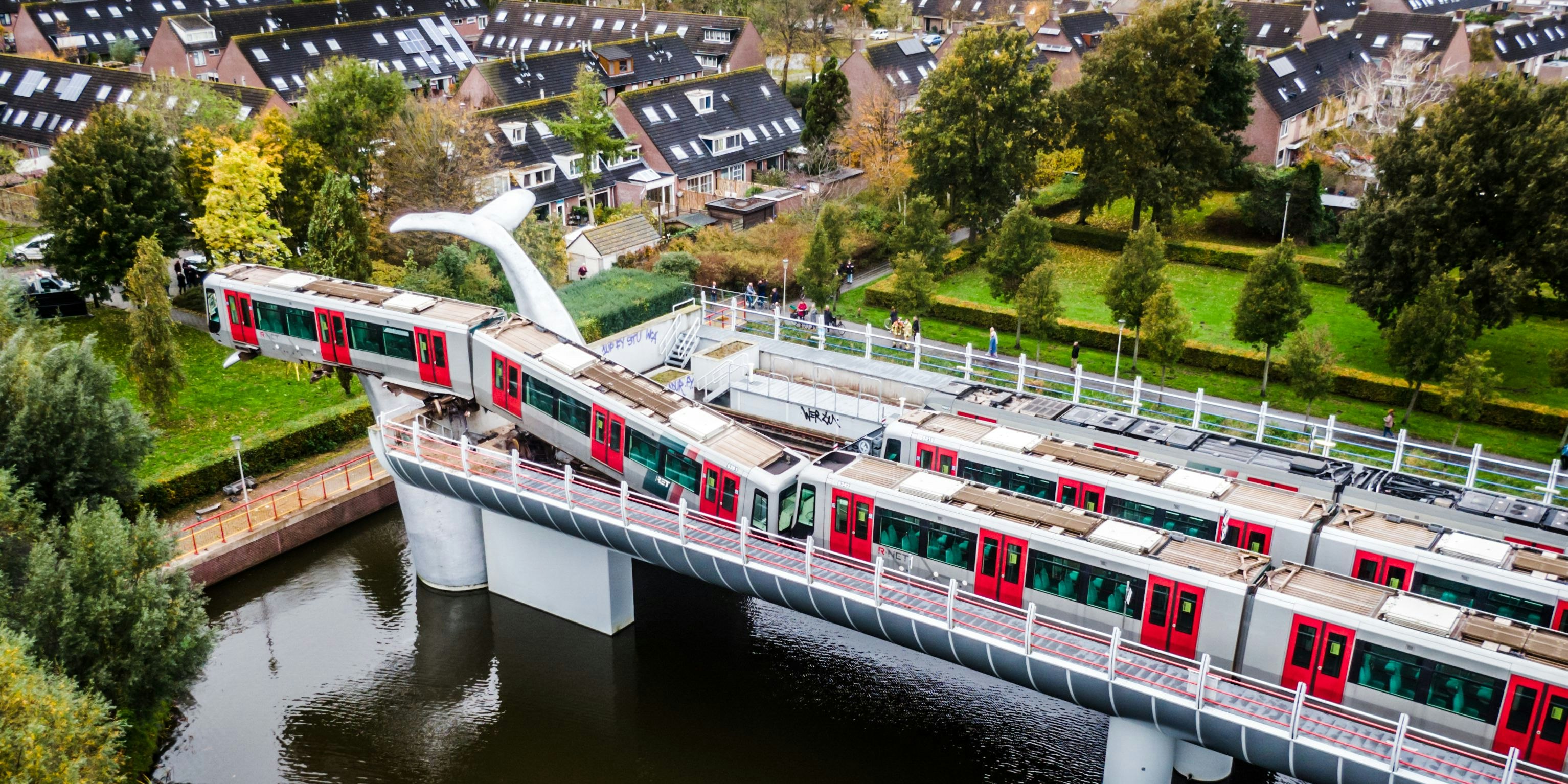 Aus bisher noch ungeklärten Gründen hat die U-Bahn nicht an den Halte-Blöcken gestoppt.
