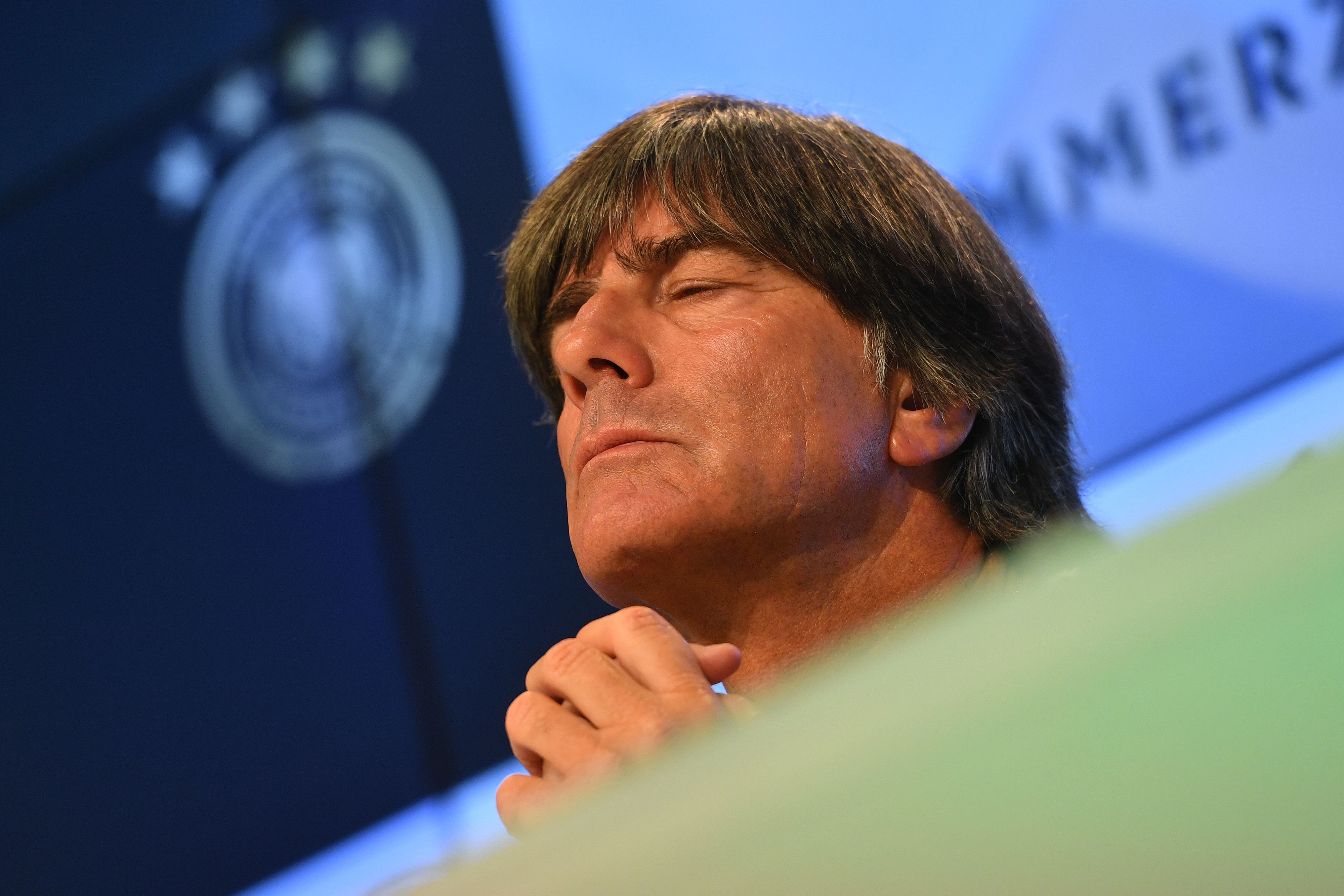 Jogi Löw muss die DFB-Talfahrt analysieren. 