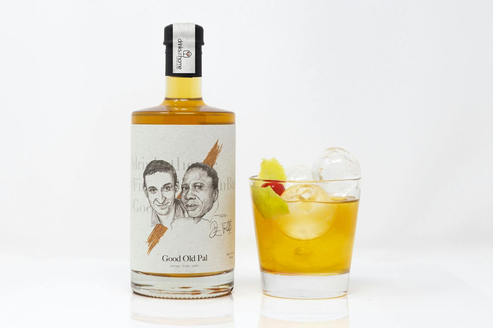 „Good Old Pal“ des Barkeeper-Duos Zoran Djurovic und Ababacar “Baba” Sy aus der traditionellen First American Bar ist ein vollmundiger Cocktail mit dem Glenmorangie 12y Lasanta. Der besondere Geschmack dieses Whiskys wird von Rum und Schokolade perfekt unterstrichen.&nbsp;