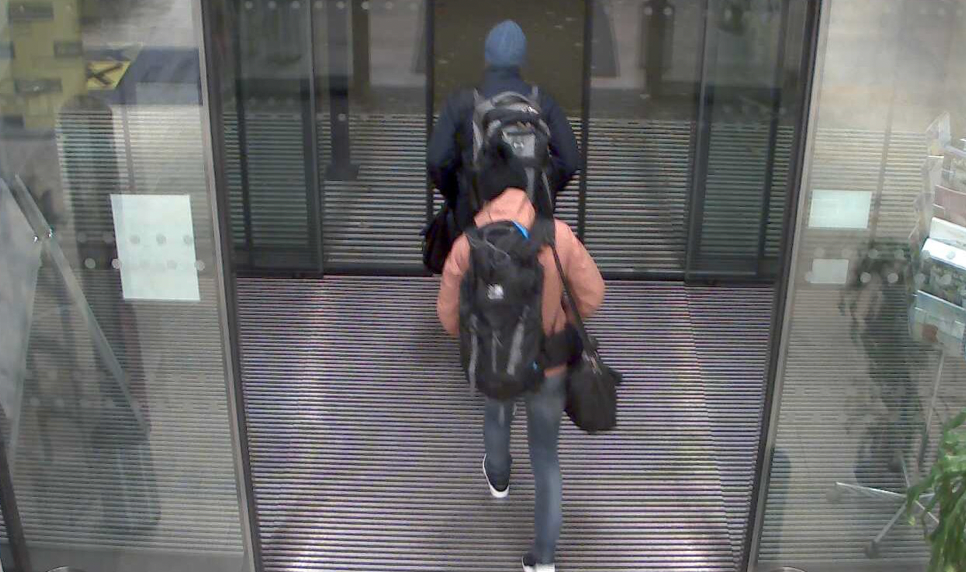 Die Täter in Bank in Mödling