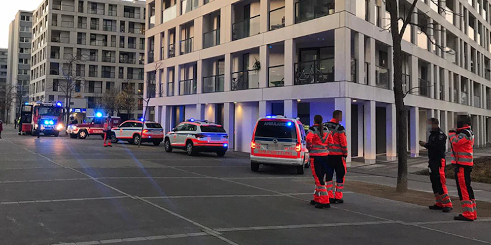 Feuerwehr und Berufsrettung waren in der UNO-City im Einsatz.