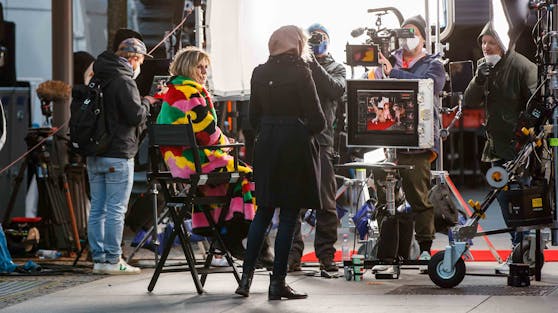 Die Dreharbeiten zur neuen "Germany's Next Topmodel"-Staffel mit Heidi Klum mussten wegen Corona-Fällen ausgesetzt werden.