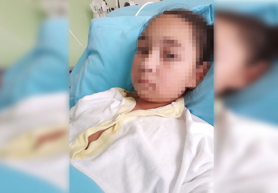 Die kleine Mia wäre beinahe gestorben.