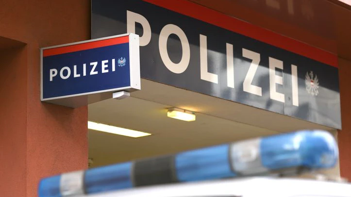 Nach einem tödlichen Verkehrsunfall am 17. November in Linz sucht die Polizei jetzt nach Zeugen. (Symbolbild).