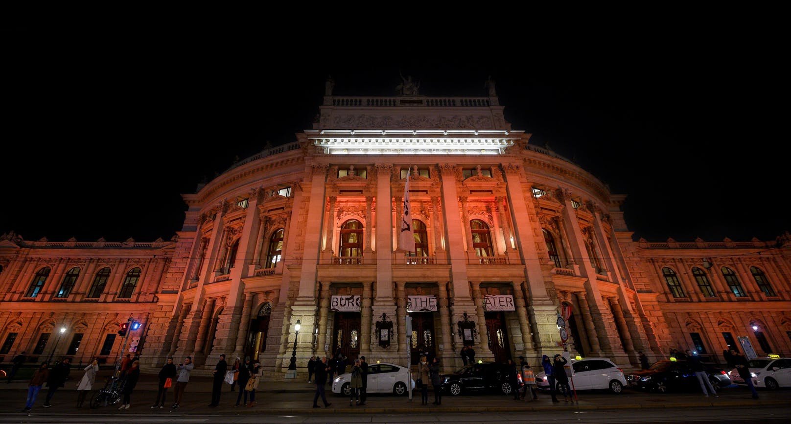 Wien leuchtet zwei Wochen orange - gegen Gewalt an Frauen.&nbsp;