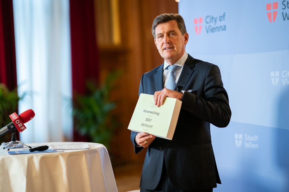 Finanzstadtrat Peter Hanke (SPÖ) stellte nun den Budgetvoranschlag der Stadt Wien für das Jahr 2021 vor. Und erklärte, wie er in den nächsten Jahren Wien durch und aus der Coronakrise führen will.