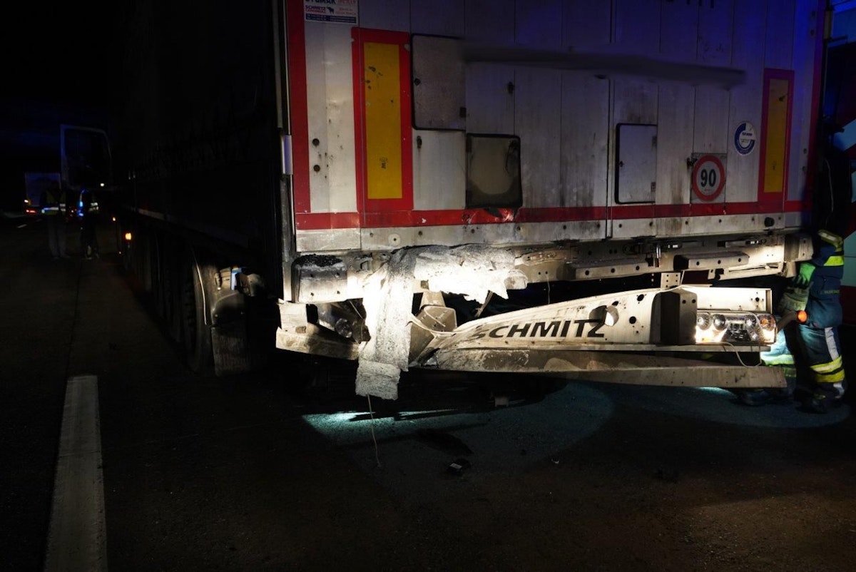 Bilder vom schweren Unfall auf der A1 in Oed.