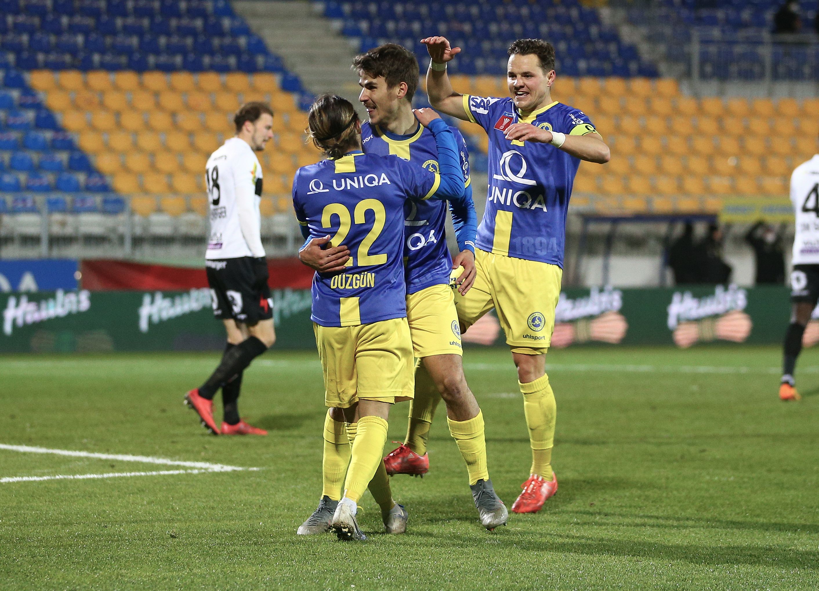 Volkan Düzgün feiert seinen Doppelpack gegen Altach. 