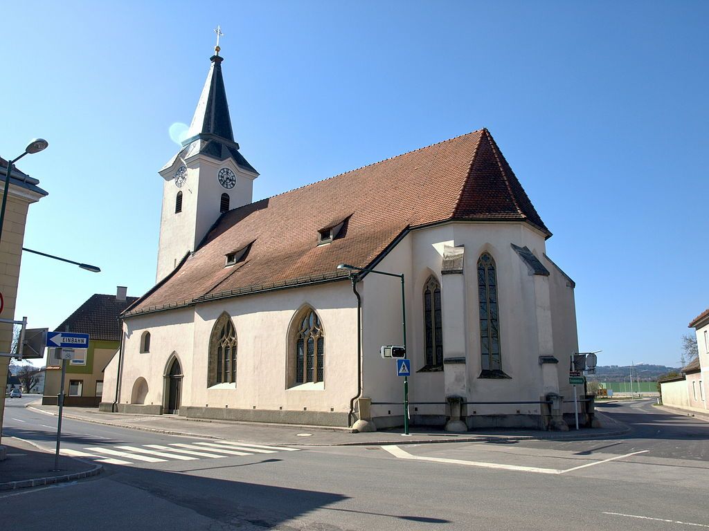 Die Pfarrkirche in Neumarkt.