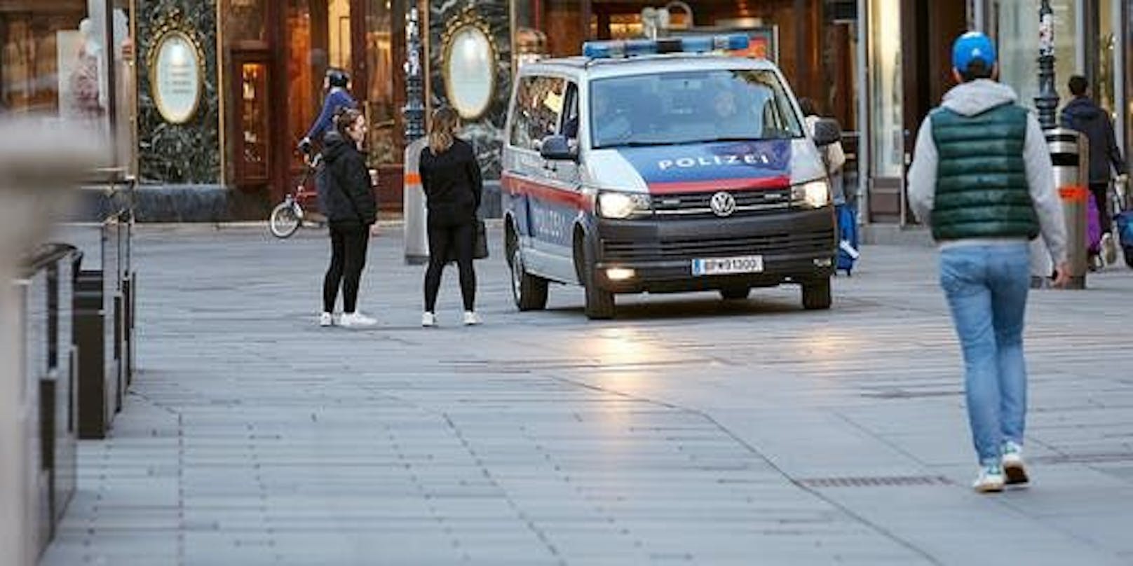 Die Polizei erwischte zwei Raser in der Ruckergasse (Wien-Meidling). (Symbolfoto)