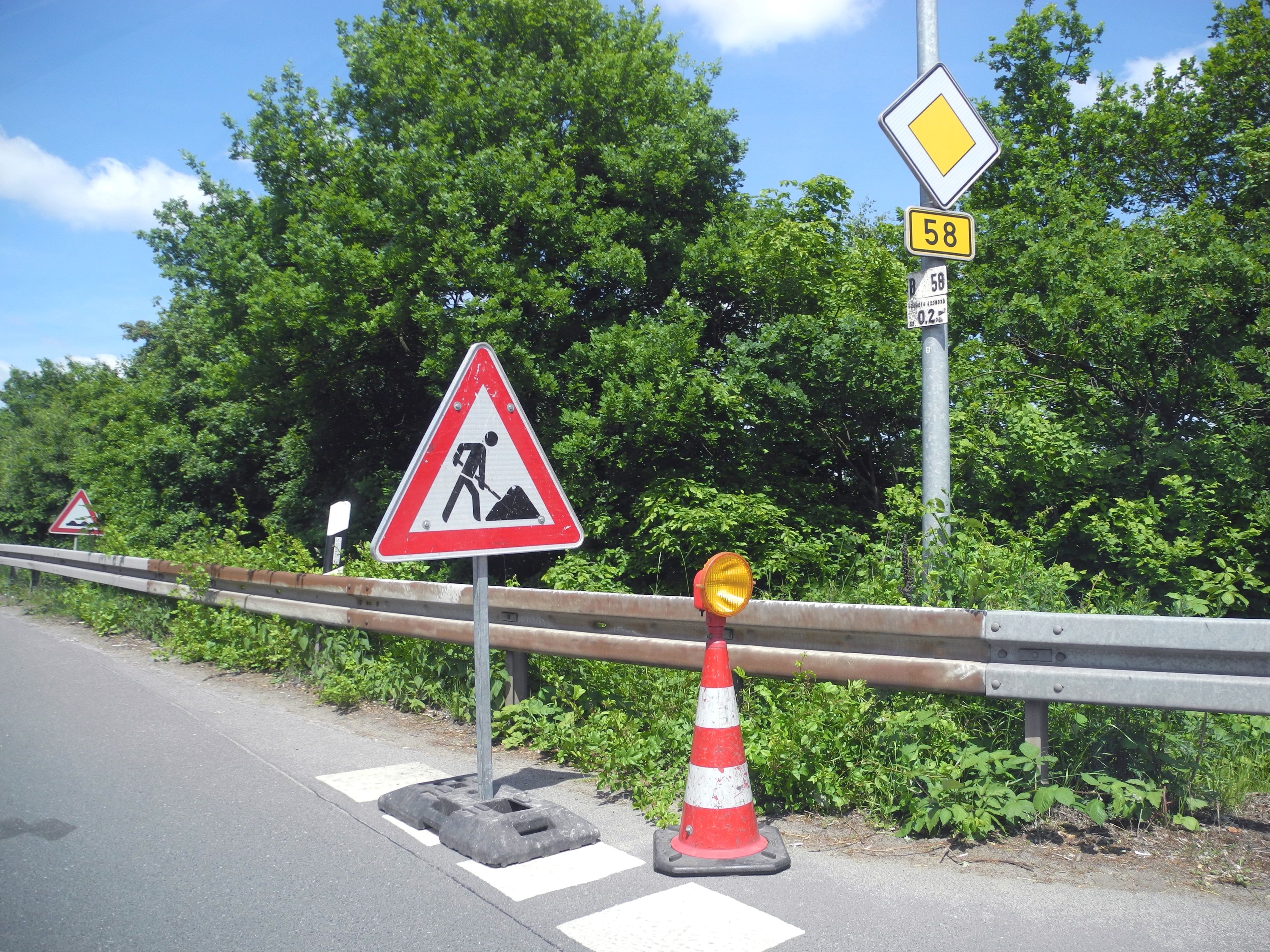 Achtung Baustelle (Symbolbild)