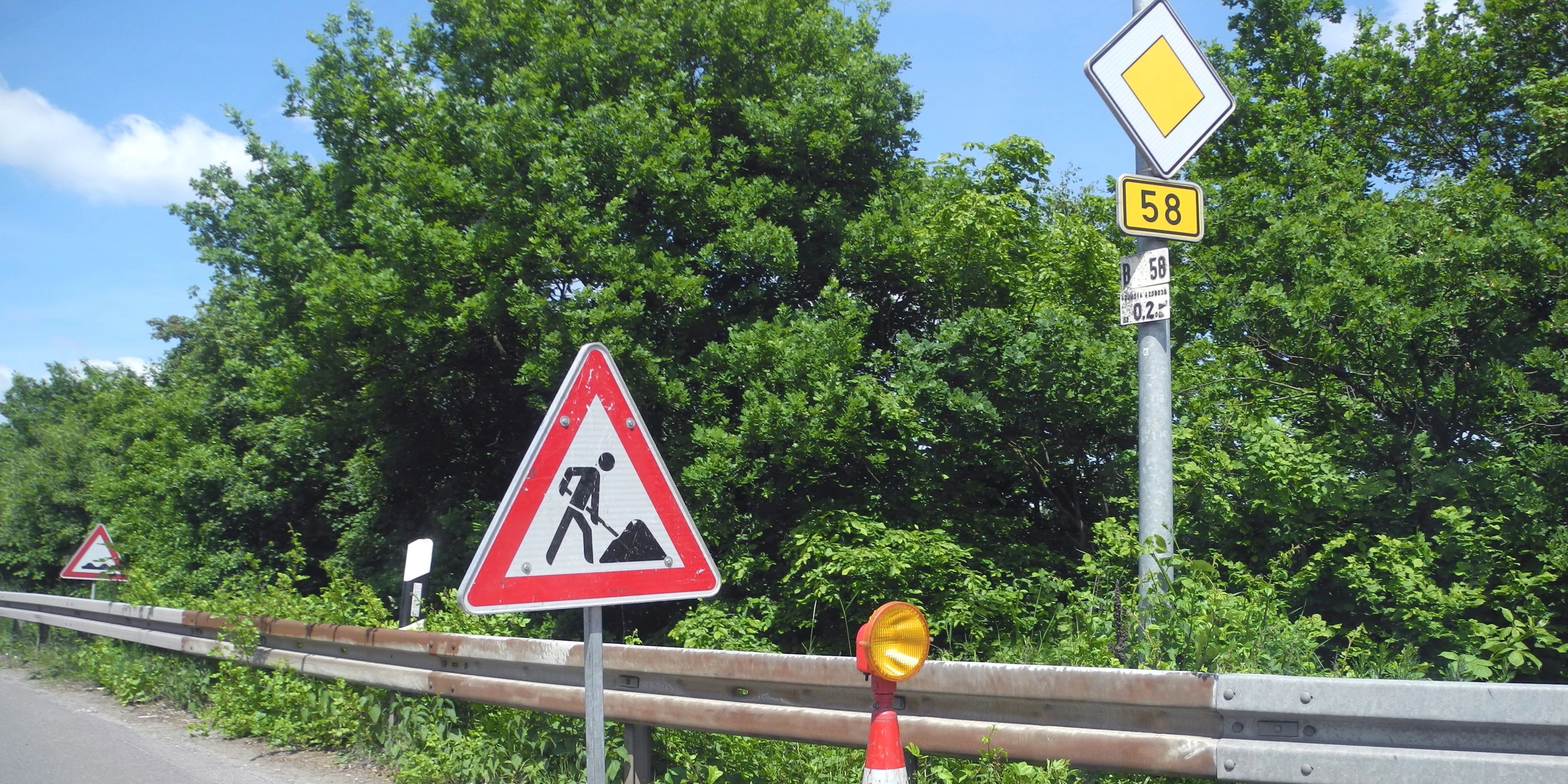 Achtung Baustelle (Symbolbild)