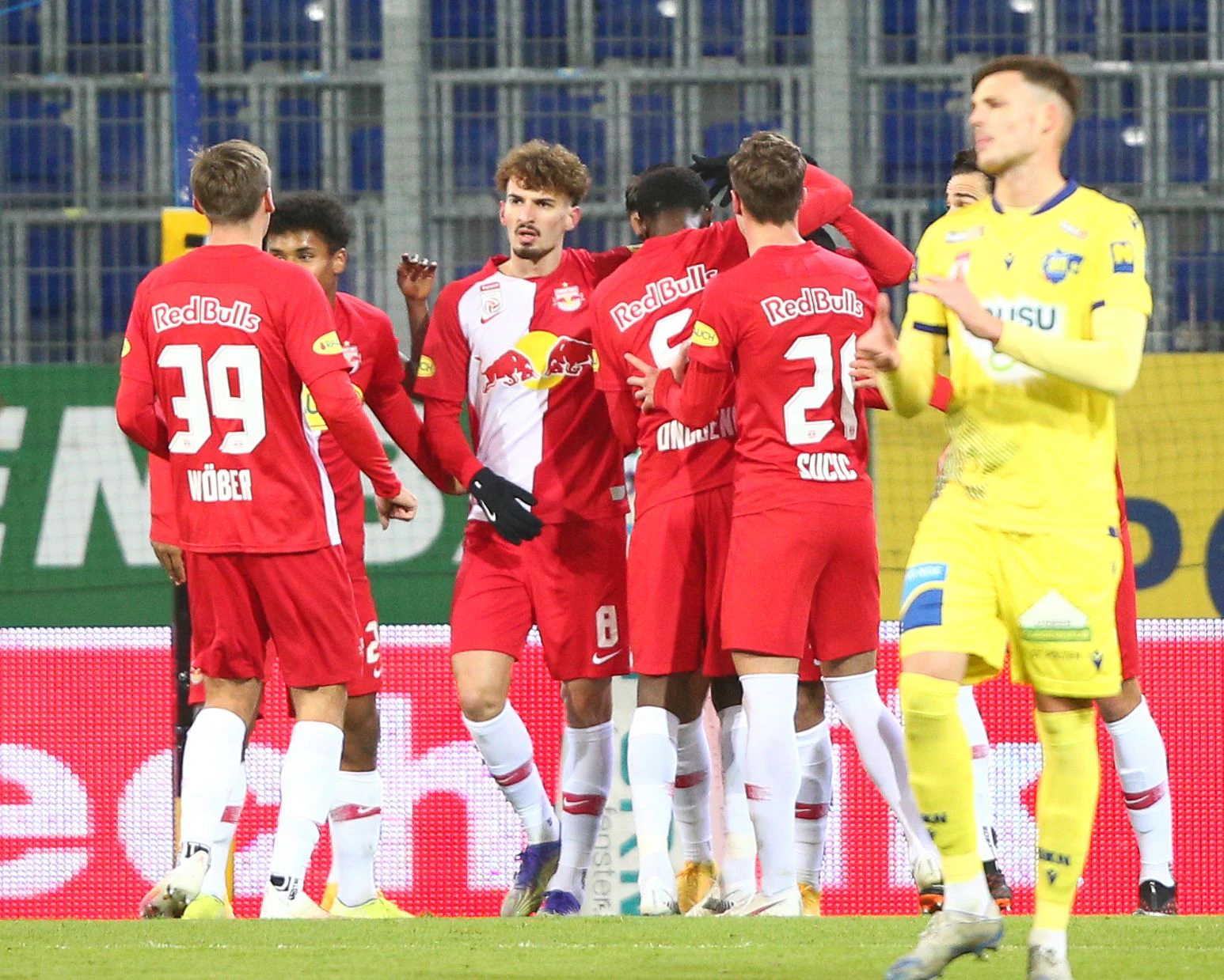 Salzburg schießt spusu St. Pölten ab
