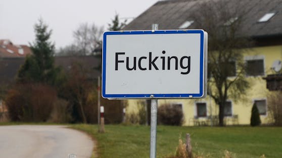 Fucking wird umbenannt in Fugging: Diebe versuchten in der Nacht auf 28. November wieder die Ortstafeln zu stehlen