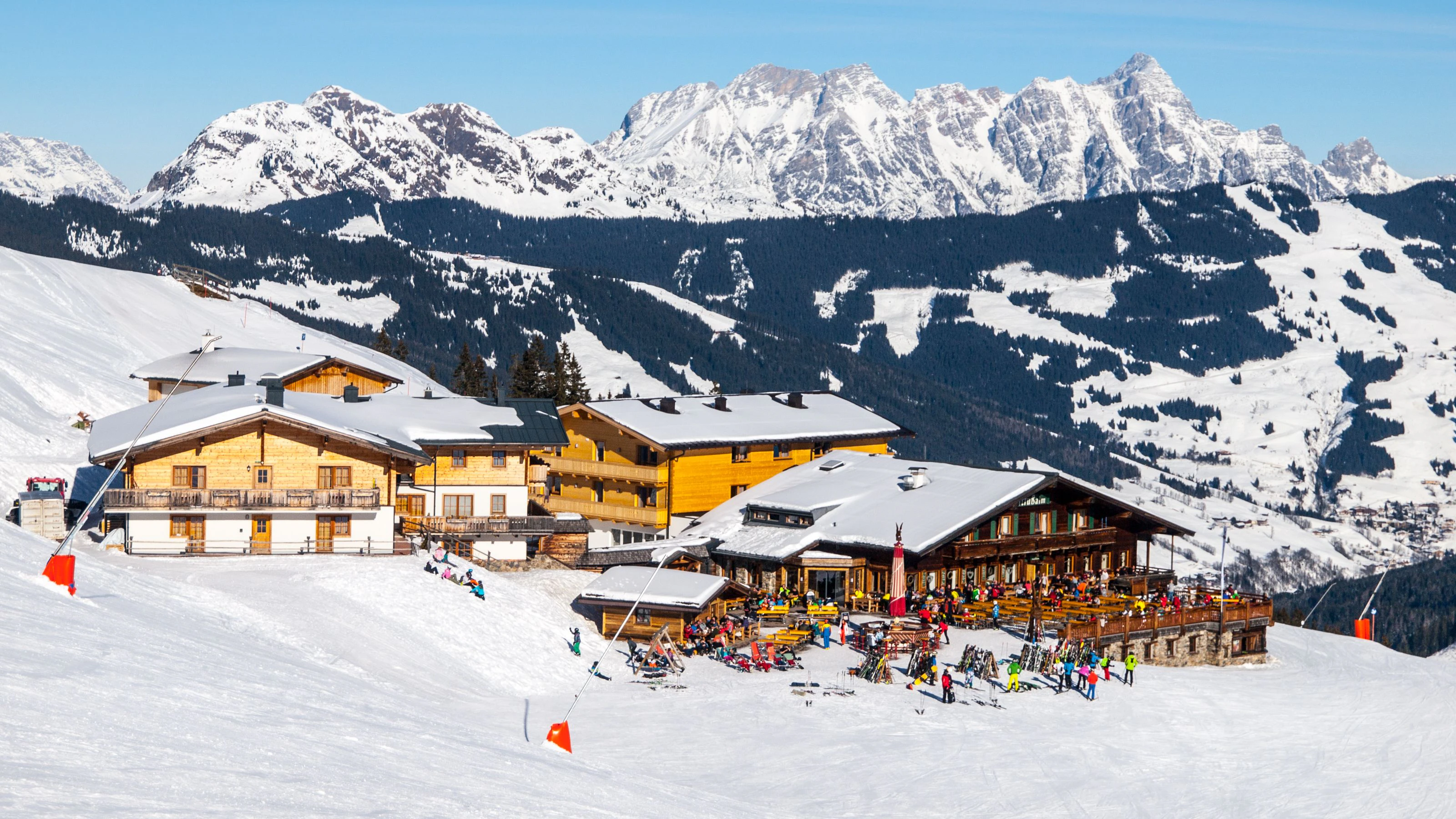 Noch ist unklar, wann die Skigebiete in Österreich öffnen.