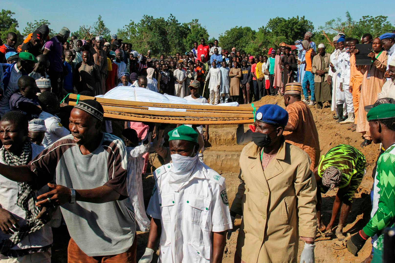 Mindestens 110 Menschen sterben bei Boko-Haram-Angriff