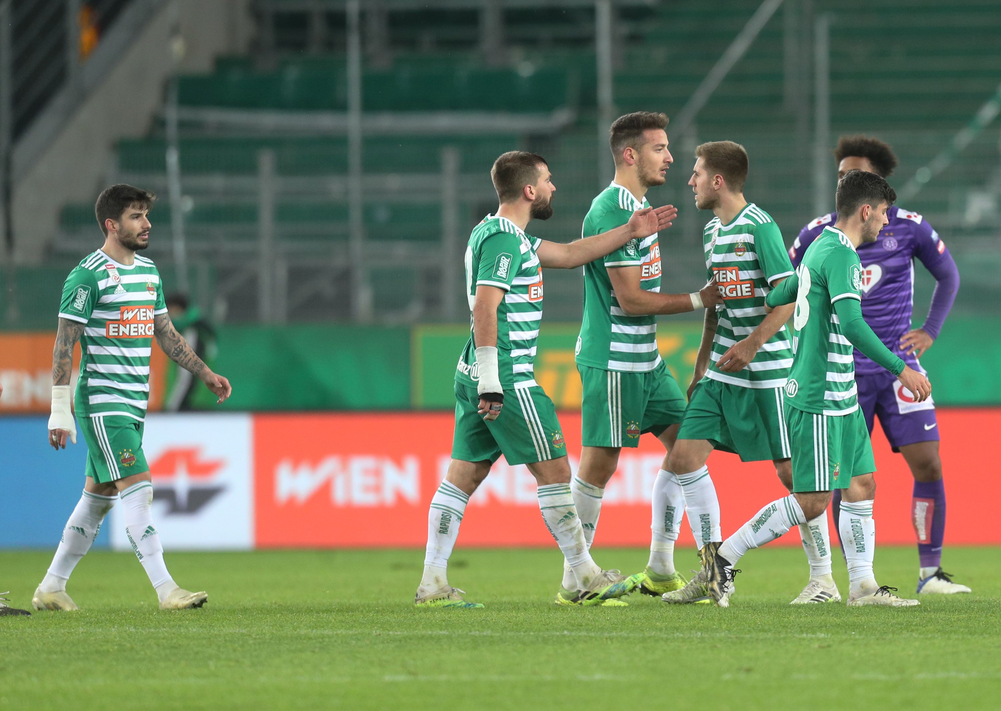 Thorsten Schick richtete deutliche Worte an Taxiarchis Fountas.