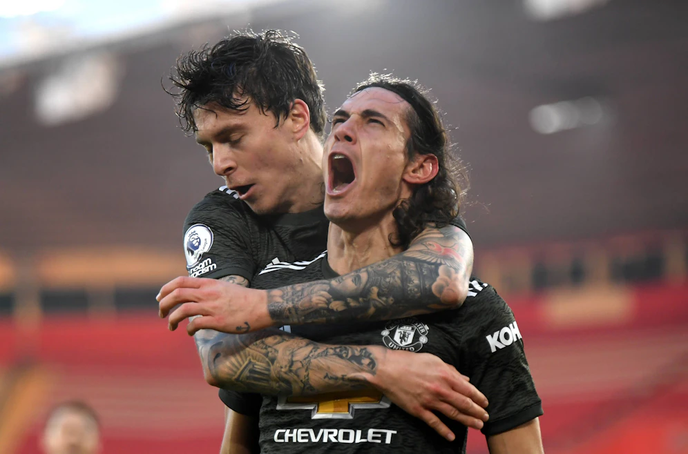 Edinson Cavani jubelt über seinen Doppelpack.